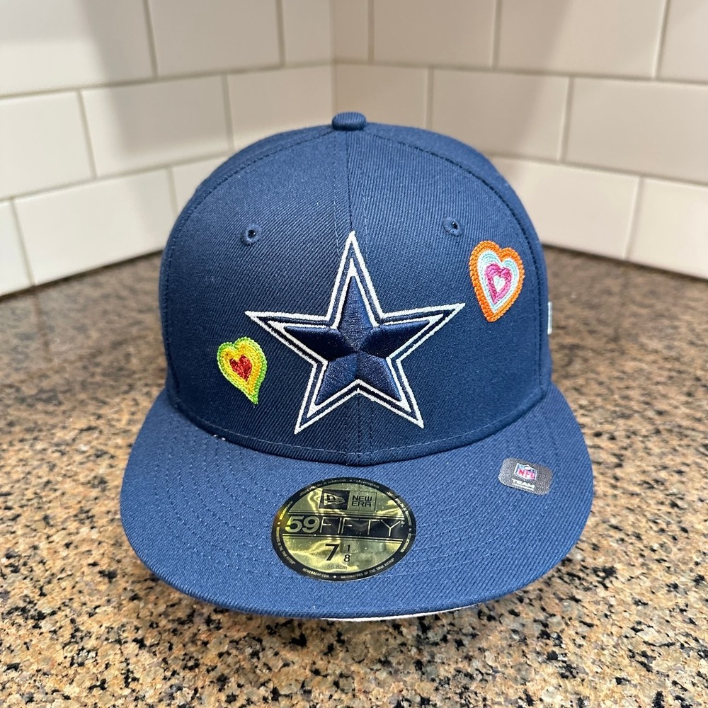 Dallas Cowboys New Era 59FIFTY Fitted Hat 7 1/8 Blue Hearts NFL New